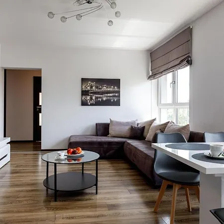 Chic - Cozy And Stylish - Center - Legnicka