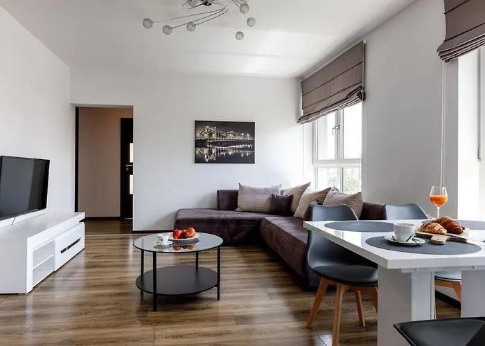 Chic - Cozy And Stylish - Center - Legnicka